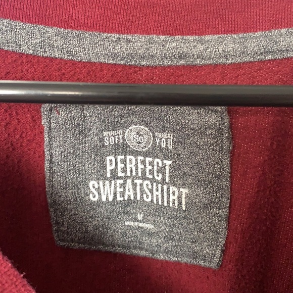 Women’s Sweater - Picture 8 of 13